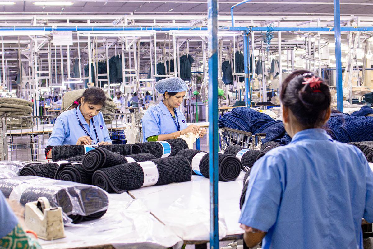 Nhà May Đồng Phục: Hiểu Quy Trình Trước Khi Đặt Hàng